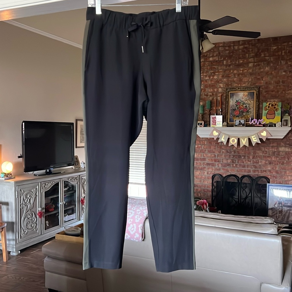 Lululemon pants size 10 worn once. They are in excellent condition.